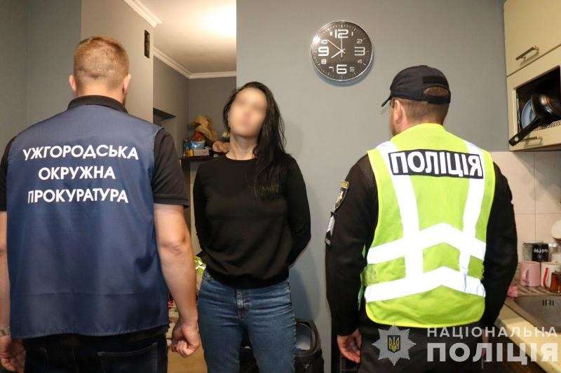 Поліція Закарпаття знешкодила угруповання наркоторговців — затримано 8 причетних до злочину осіб